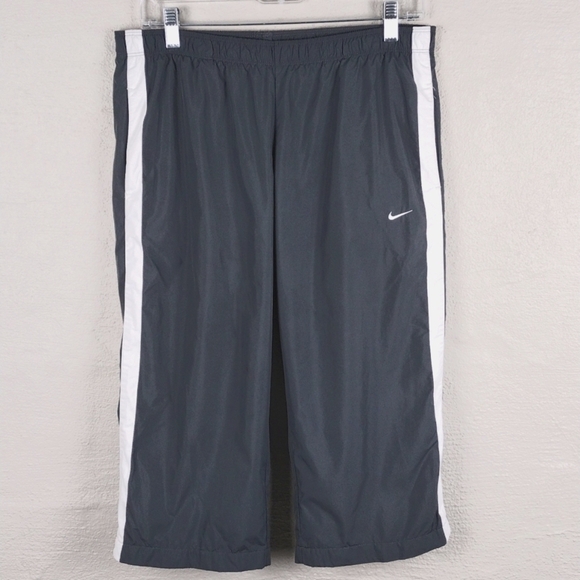 Nike Grey Polyester Mesh Lined Elastic Waist Pull On Mid Rise Athletic Capris - Picture 12 of 12